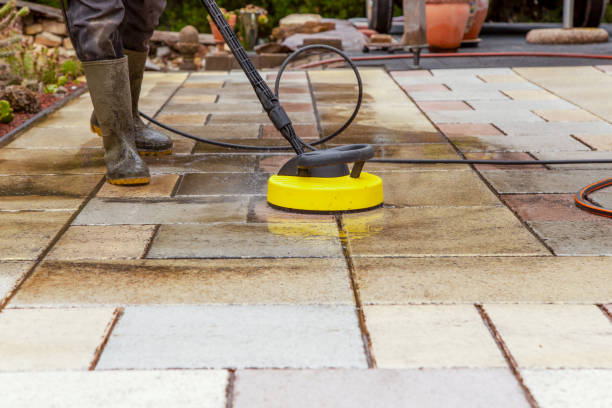 Best Spring Cleaning  in Wallace, FL